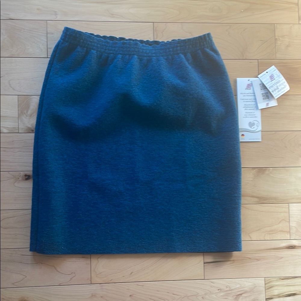 NWOT Engel 🇩🇪 boiled virgin wool skirt, pacific melange (blue), XS